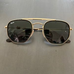 Ray-Ban women’s sunglasses. Hexagonal shaped lens’